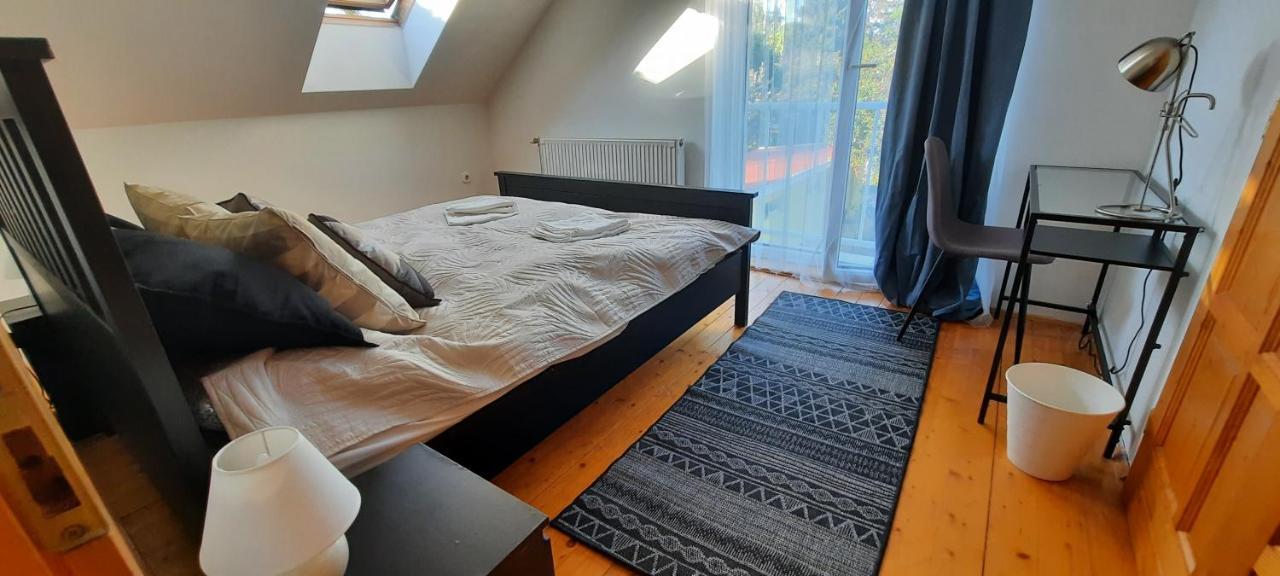 Hi-Bp Garden City Batsanyi Apartment 3 Rooms, Apartment Upstairs Near The City Train With Free Parking บูดาเปสต์ ภายนอก รูปภาพ