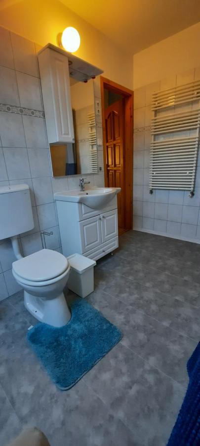 Hi-Bp Garden City Batsanyi Apartment 3 Rooms, Apartment Upstairs Near The City Train With Free Parking บูดาเปสต์ ภายนอก รูปภาพ