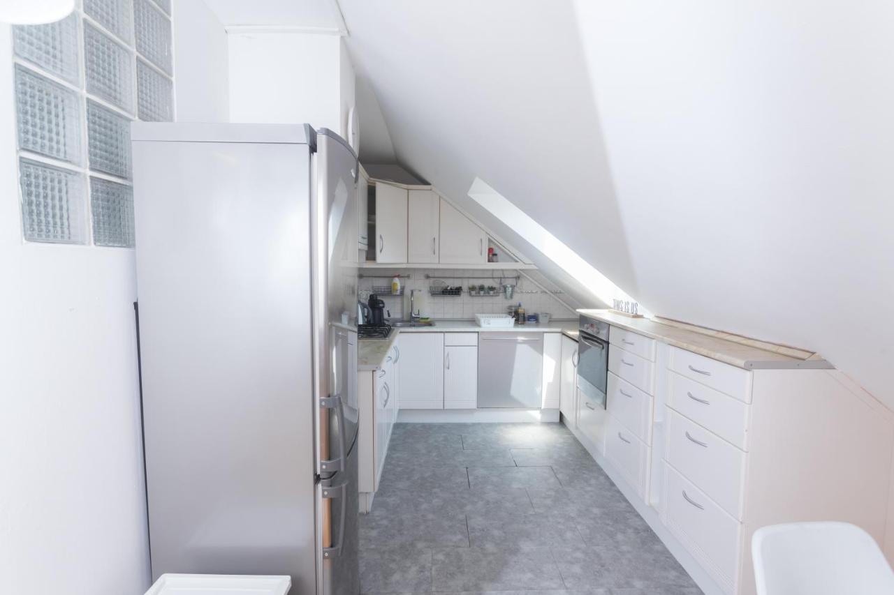 Hi-Bp Garden City Batsanyi Apartment 3 Rooms, Apartment Upstairs Near The City Train With Free Parking บูดาเปสต์ ภายนอก รูปภาพ