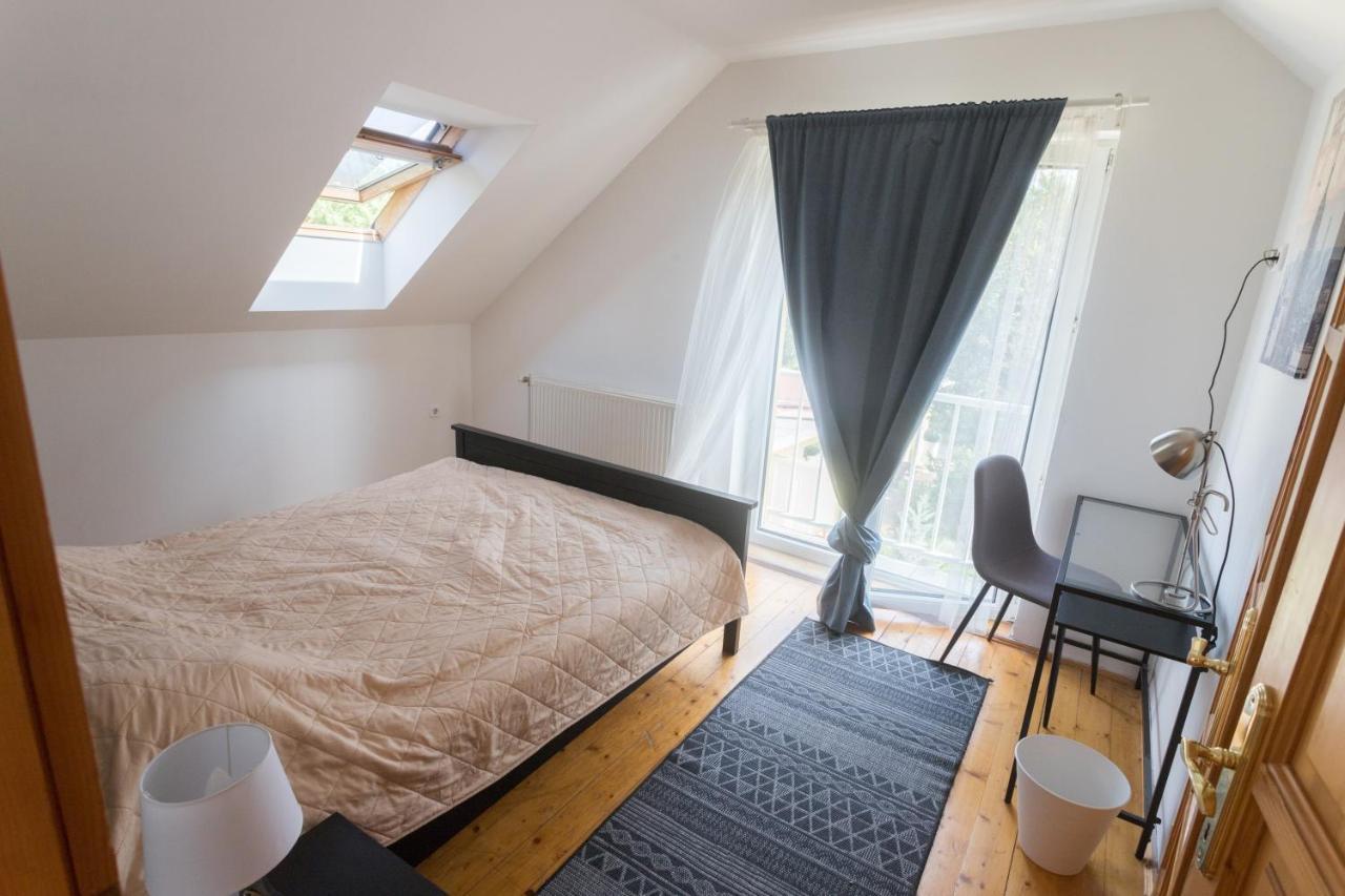 Hi-Bp Garden City Batsanyi Apartment 3 Rooms, Apartment Upstairs Near The City Train With Free Parking บูดาเปสต์ ภายนอก รูปภาพ